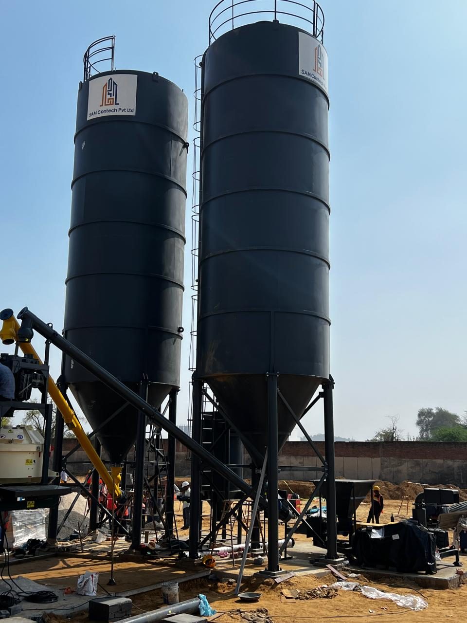 200 MT cement silos with dual feeding systems